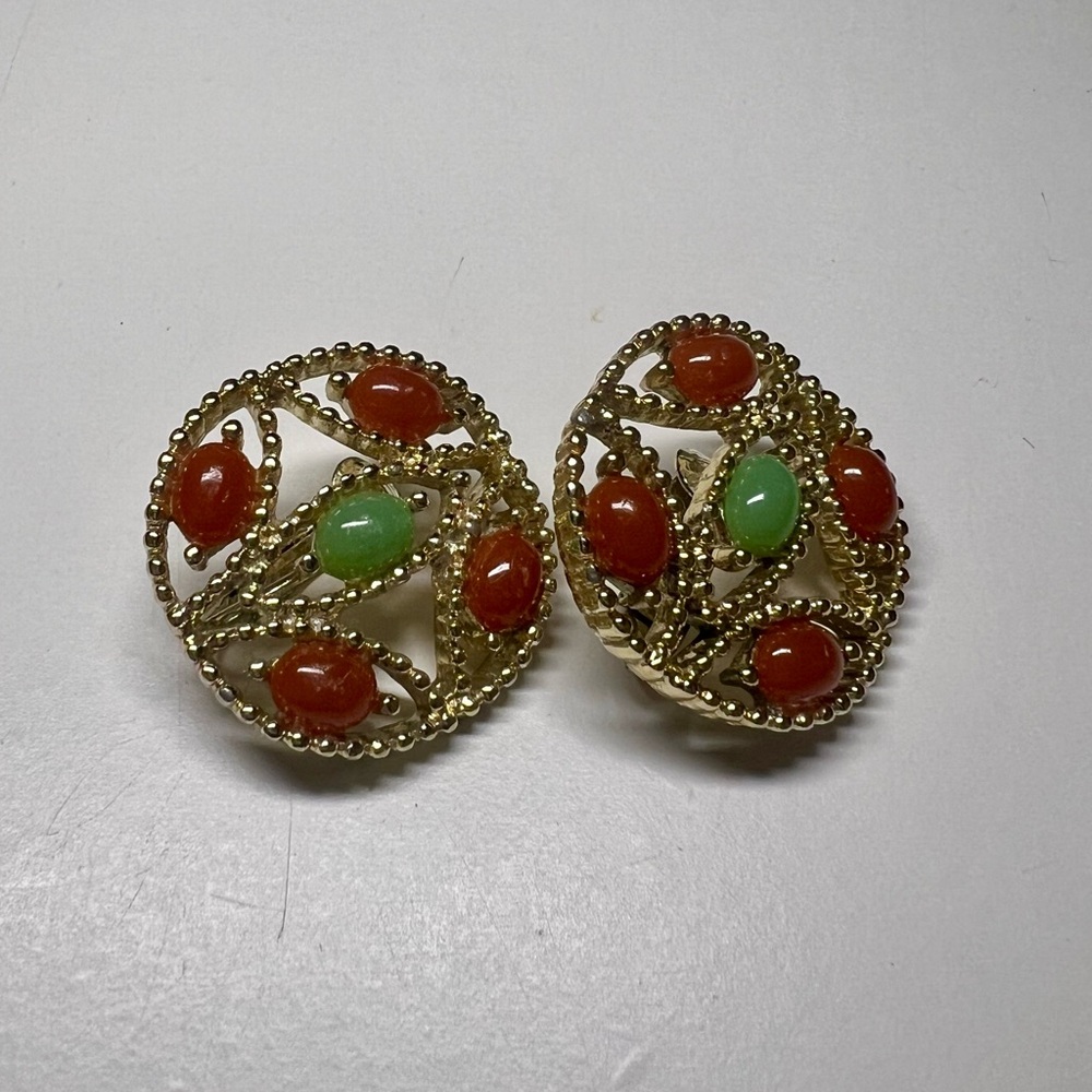 VINTAGE Sarah Coventry Acapulco Jade and Coral Colored Earrings Set, Mint